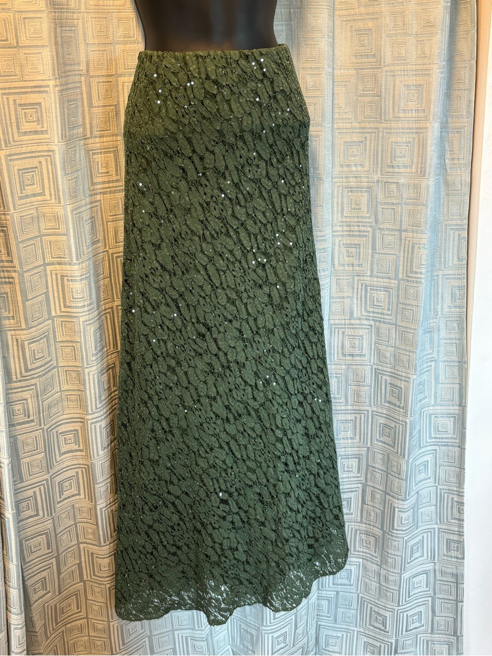 Lace sequined maxi skirt in dark sage  Sz XS / Sm